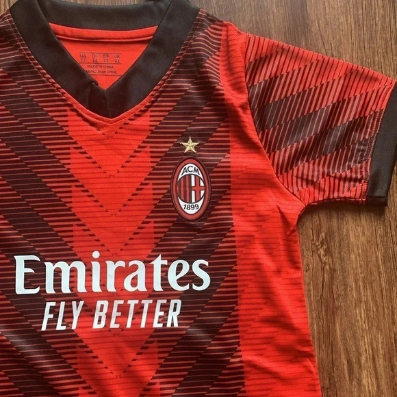 PULISIC AC MILAN Home Jersey 2023-24 Youth Kids Kit Small NWT - Picture 4 of 12